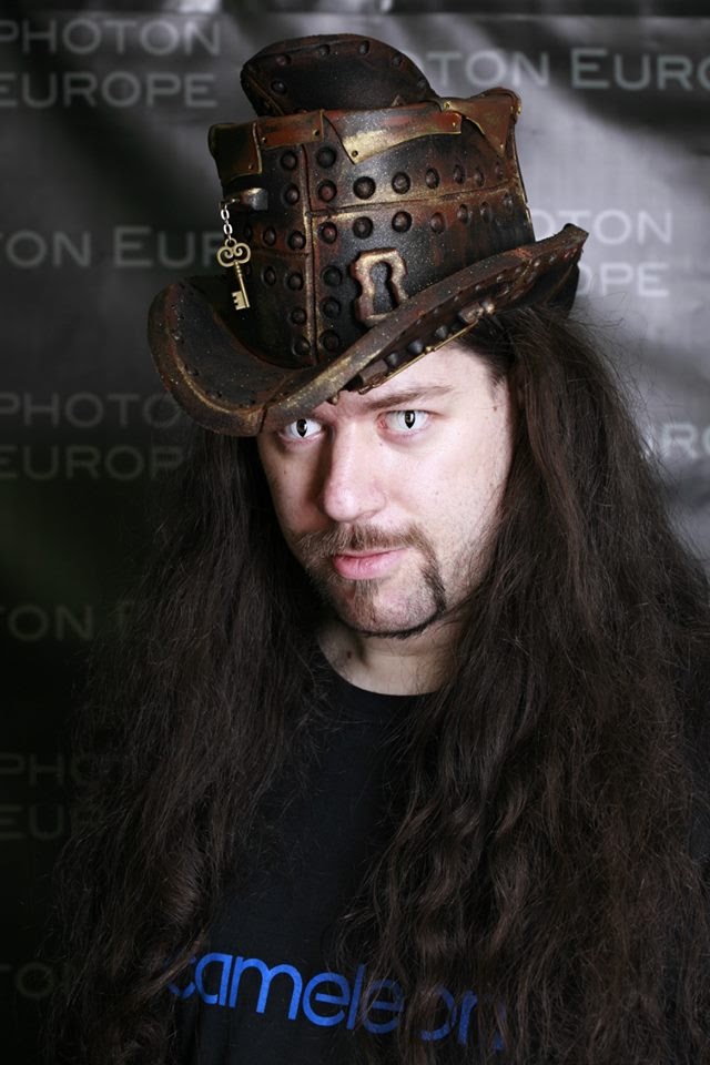 Lukáš Phoenix Bureš - MUAH Creative makeup artist